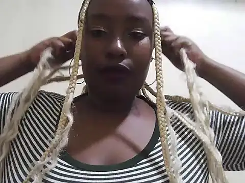 Snapshot of Vee_virgy chatting on July 7, 2026, 7:07 pm Vee virgy online show from July 7, 2026, 7:07 pm
