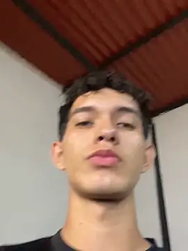 Snapshot of adri_boy chatting on June 18, 2026, 8:13 pm adri boy online show from June 18, 2026, 8:13 pm