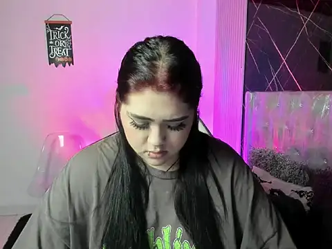 Snapshot of im_bunny_1 chatting on June 16, 2026, 1:36 pm im bunny 1 online show from June 16, 2026, 1:36 pm
