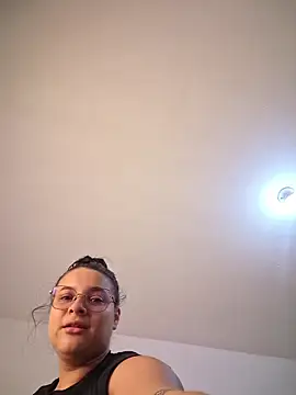 Snapshot of Alliceadams chatting on July 20, 2026, 5:00 am Alliceadams online show from July 20, 2026, 5:00 am