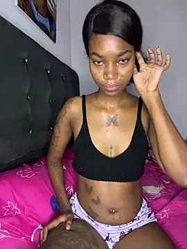 ShakiraThompss18 online show from July 23, 2026, 1:20 pm