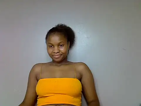 Snapshot of Swt_smiles chatting on June 27, 2026, 5:45 am Swt smiles online show from June 27, 2026, 5:45 am