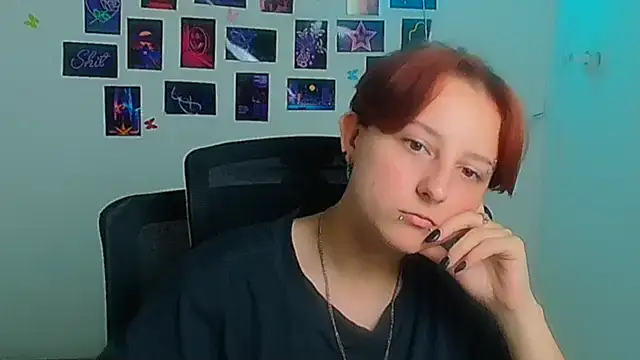 Snapshot of Dilara_Kiss_ chatting on June 17, 2026, 12:18 pm Dilara Kiss online show from June 17, 2026, 12:18 pm