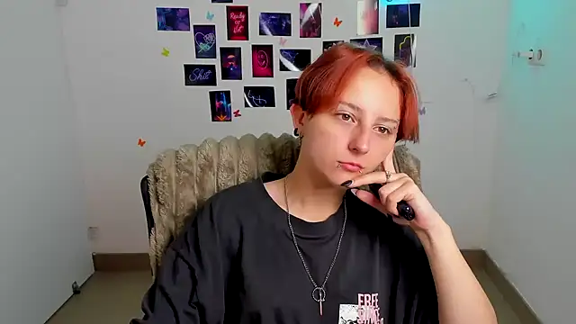 Snapshot of Dilara_Kiss_ chatting on July 4, 2026, 5:13 am Dilara Kiss online show from July 4, 2026, 5:13 am