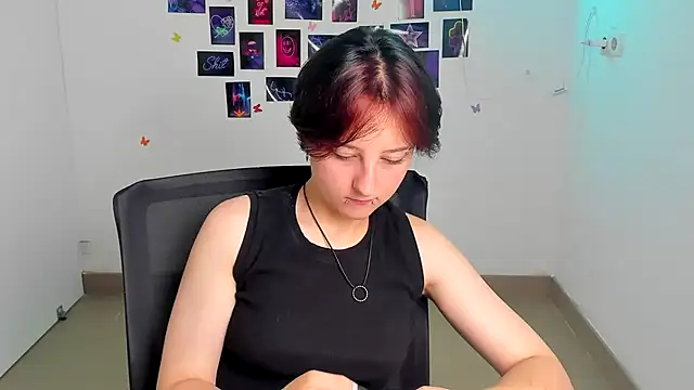 Snapshot of Dilara_Kiss_ chatting on July 20, 2026, 11:12 am Dilara Kiss online show from July 20, 2026, 11:12 am