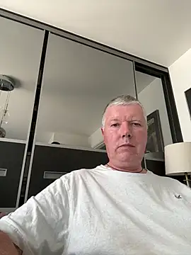Snapshot of cumboy chatting on June 22, 2026, 12:24 pm cumboy online show from June 22, 2026, 12:24 pm