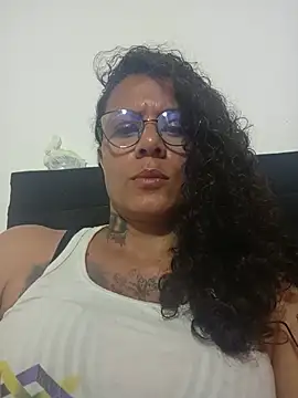 Snapshot of Claro_de_Luna chatting on June 20, 2026, 12:47 am Claro de Luna online show from June 20, 2026, 12:47 am