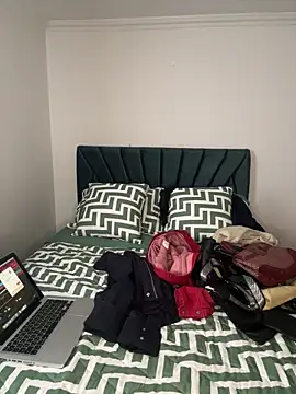 sophiagomezx online show from June 20, 2026, 10:01 pm
