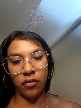 sophiagomezx online show from July 3, 2026, 2:29 am