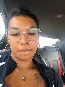 sophiagomezx online show from July 26, 2026, 6:48 pm