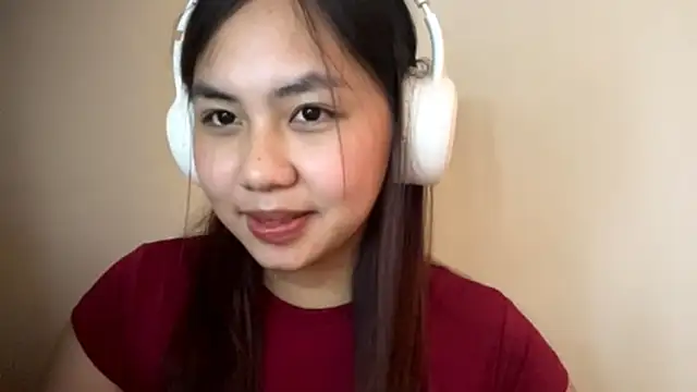 Snapshot of LurleneLaurence chatting on June 22, 2026, 2:57 am LurleneLaurence online show from June 22, 2026, 2:57 am