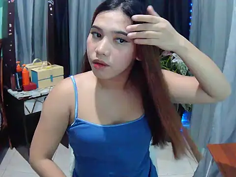 Snapshot of XCalixa chatting on July 4, 2026, 2:23 pm XCalixa online show from July 4, 2026, 2:23 pm