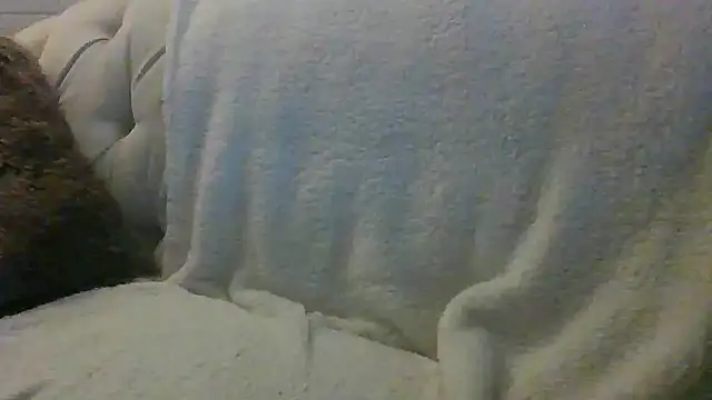 Snapshot of HotStraightDude chatting on June 17, 2026, 6:53 pm HotStraightDude online show from June 17, 2026, 6:53 pm