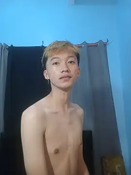 Fem phiLboy69 online show from June 30, 2026, 12:50 pm