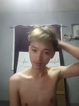 Fem phiLboy69 online show from July 24, 2026, 4:05 pm