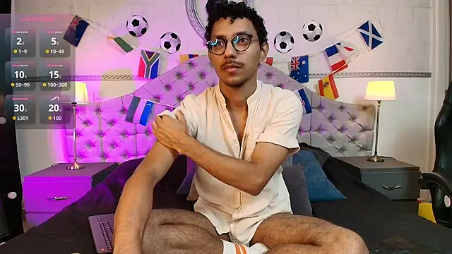 Snapshot of Twunk_miguel chatting on June 26, 2026, 1:15 pm Twunk miguel online show from June 26, 2026, 1:15 pm