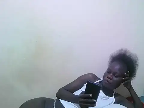 Snapshot of bianca_love2 chatting on July 2, 2026, 4:40 am bianca love2 online show from July 2, 2026, 4:40 am