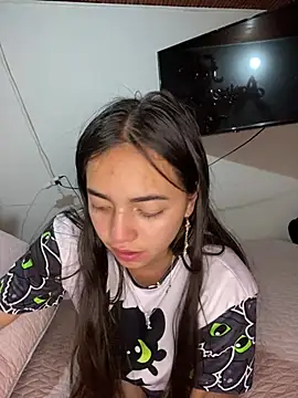 Snapshot of Julia_valentina chatting on June 19, 2026, 3:00 am Julia valentina online show from June 19, 2026, 3:00 am