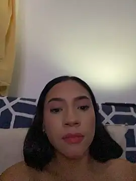 Snapshot of Sabrina_M chatting on July 5, 2026, 5:47 am Sabrina M online show from July 5, 2026, 5:47 am