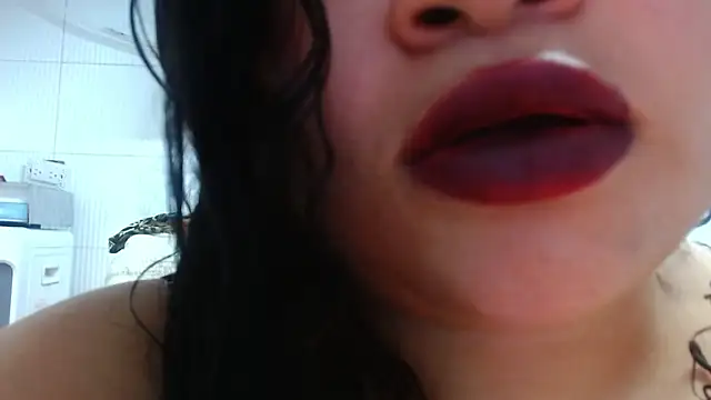 KellyShibary online show from July 1, 2026, 7:57 pm