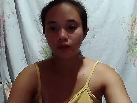 Snapshot of sophie_193 chatting on June 20, 2026, 5:05 pm sophie 193 online show from June 20, 2026, 5:05 pm