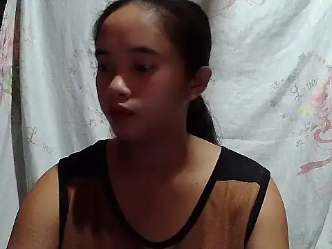 Snapshot of sophie_193 chatting on July 13, 2026, 5:05 pm sophie 193 online show from July 13, 2026, 5:05 pm
