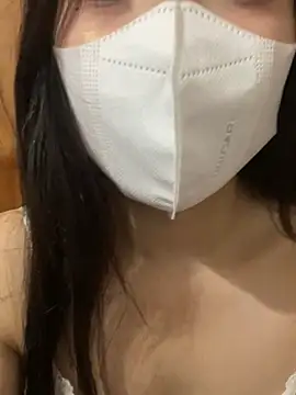 Lilyluta2000 online show from July 9, 2026, 2:54 pm