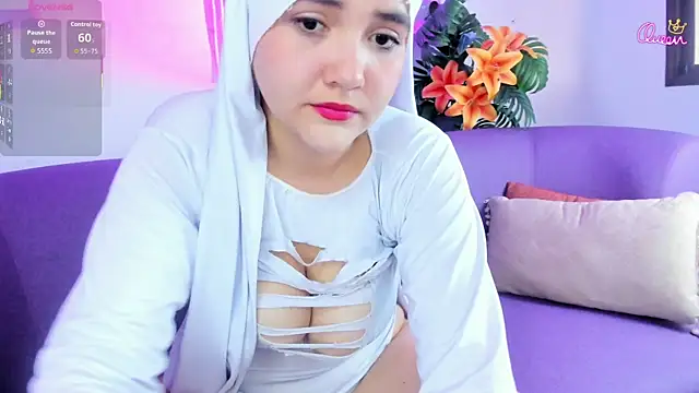 Snapshot of celeste_mill chatting on August 5, 2026, 2:42 pm celeste mill online show from August 5, 2026, 2:42 pm