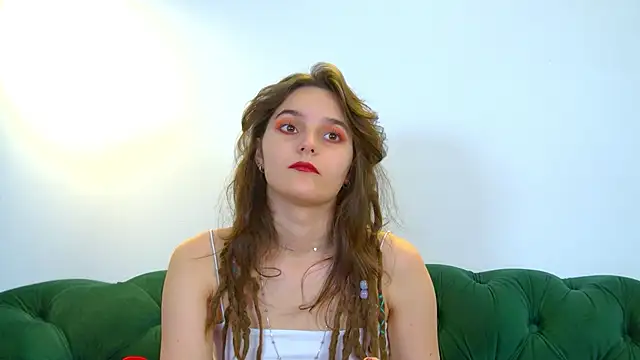 Snapshot of VictoriaVince chatting on June 20, 2026, 6:27 am VictoriaVince online show from June 20, 2026, 6:27 am