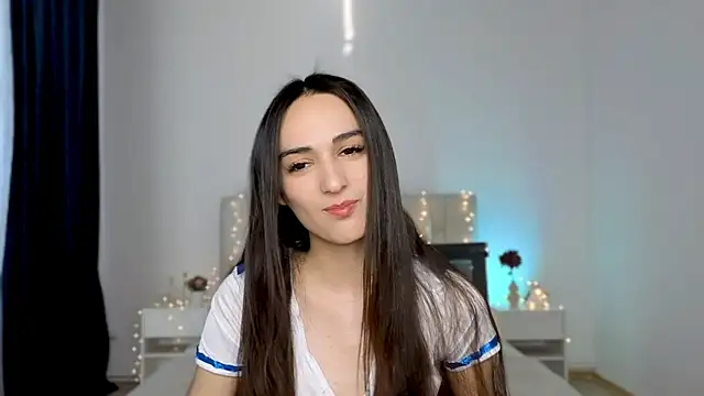 Snapshot of Kitty_mi1a chatting on June 21, 2026, 6:27 am Kitty mi1a online show from June 21, 2026, 6:27 am