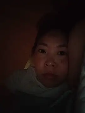 Snapshot of Emxinh-milo chatting on June 20, 2026, 1:30 am Emxinh-milo online show from June 20, 2026, 1:30 am