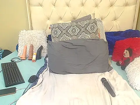 Snapshot of NoviaveeXXX chatting on June 30, 2026, 8:21 pm NoviaveeXXX online show from June 30, 2026, 8:21 pm