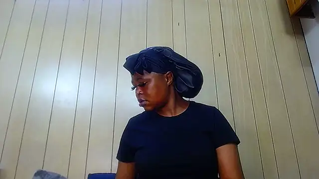 Snapshot of spicykittyy chatting on July 7, 2026, 7:29 pm spicykittyy online show from July 7, 2026, 7:29 pm