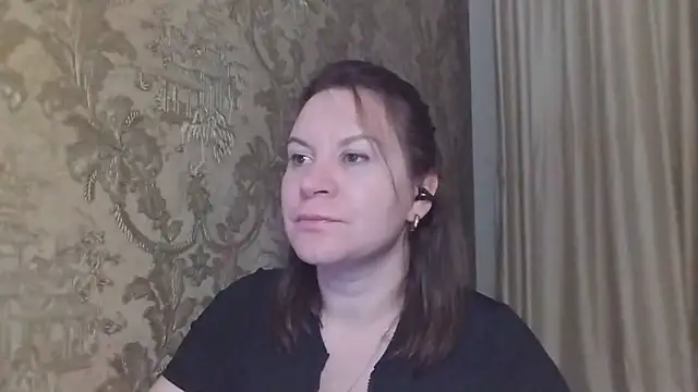 Snapshot of Lauralison chatting on July 26, 2026, 9:54 pm Lauralison online show from July 26, 2026, 9:54 pm