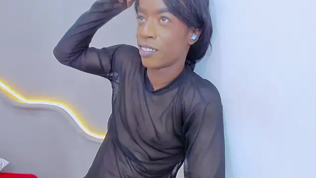 Snapshot of Sasha__96 chatting on July 6, 2026, 2:47 pm Sasha 96 online show from July 6, 2026, 2:47 pm
