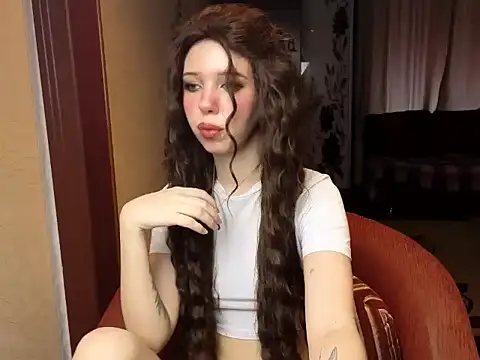 LiloMeoww online show from June 21, 2026, 10:07 am