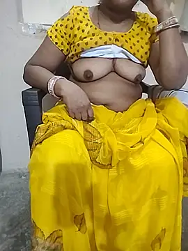 Snapshot of Bhabhiannuxxx chatting on August 6, 2026, 4:36 am Bhabhiannuxxx online show from August 6, 2026, 4:36 am