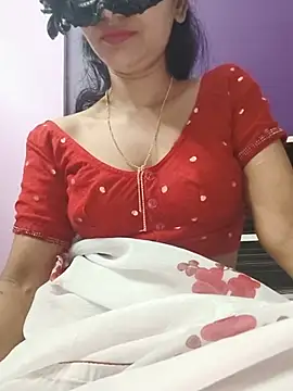 Snapshot of Night_Queen24 chatting on July 22, 2026, 2:53 pm Night Queen24 online show from July 22, 2026, 2:53 pm