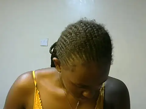 Snapshot of shypretty chatting on June 24, 2026, 9:36 pm shypretty online show from June 24, 2026, 9:36 pm