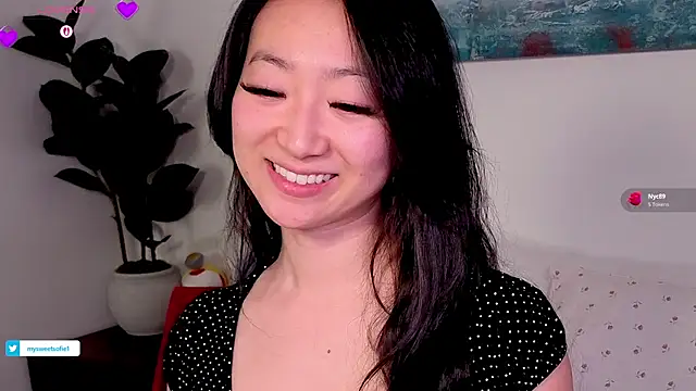 Snapshot of MySweetSofie chatting on February 10, 2026, 7:18 pm MySweetSofie online show from February 10, 2026, 7:18 pm