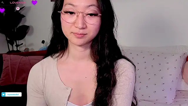 Snapshot of MySweetSofie chatting on February 12, 2026, 2:06 am MySweetSofie online show from February 12, 2026, 2:06 am