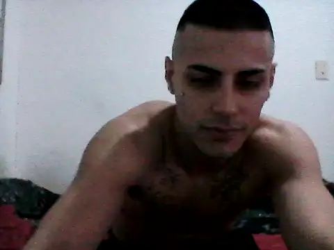 Snapshot of Aronfox23 chatting on July 28, 2026, 8:52 pm Aronfox23 online show from July 28, 2026, 8:52 pm