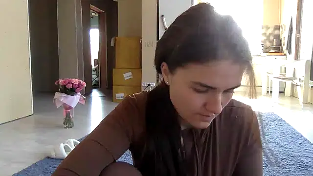 Snapshot of Violeya chatting on July 1, 2026, 5:31 am Violeya online show from July 1, 2026, 5:31 am