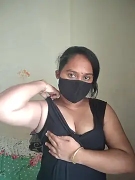 Snapshot of Lundpakadu chatting on July 12, 2026, 5:31 am Lundpakadu online show from July 12, 2026, 5:31 am
