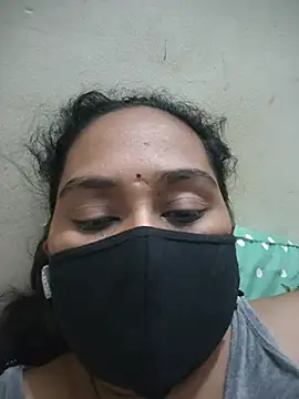Snapshot of Lundpakadu chatting on July 13, 2026, 1:36 pm Lundpakadu online show from July 13, 2026, 1:36 pm
