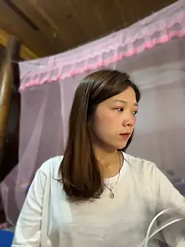 Snapshot of hhanni06 chatting on July 3, 2026, 1:50 pm hhanni06 online show from July 3, 2026, 1:50 pm