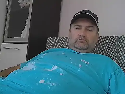 CristianDaniel78 online show from July 13, 2026, 4:37 am