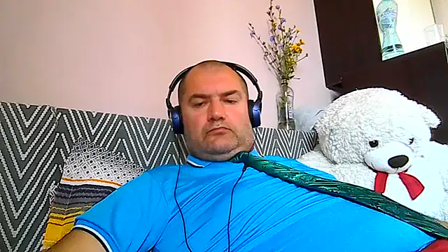 CristianDaniel78 online show from August 3, 2026, 6:01 am