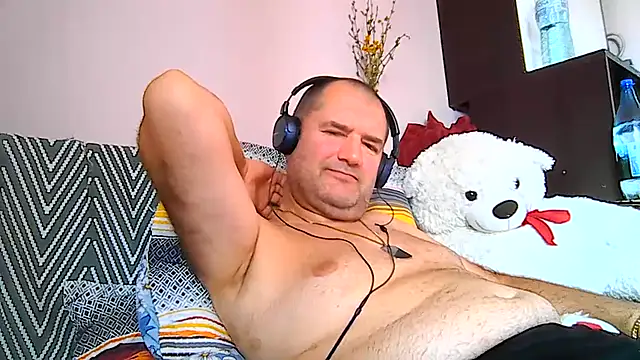 CristianDaniel78 online show from August 8, 2026, 5:53 am