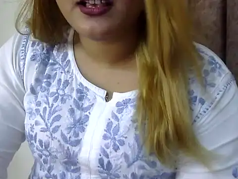 Snapshot of Sexyy_Sana chatting on July 8, 2026, 4:11 pm Sexyy Sana online show from July 8, 2026, 4:11 pm